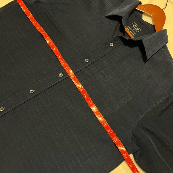 DENVER HAYES MEN’S BUTTON UP SHIRT (L) - Picture 3 of 8